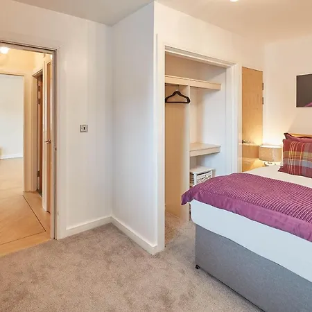 Host & - Royal Sands *